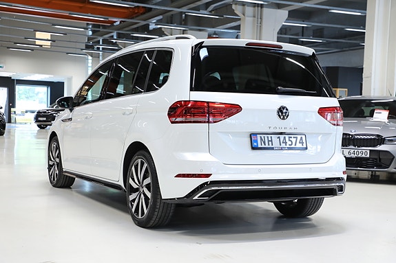 Volkswagen Touran 5 of 30