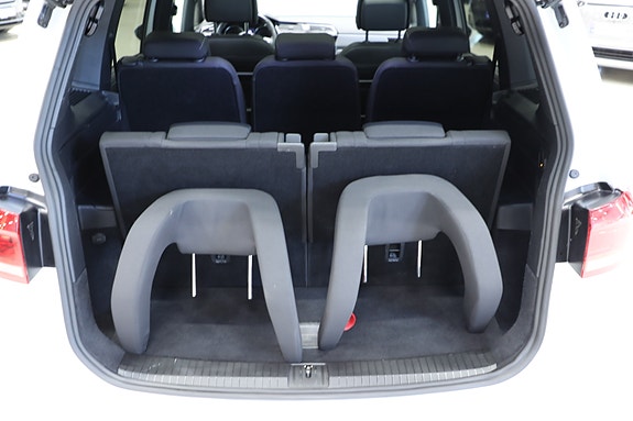 Volkswagen Touran 11 of 30