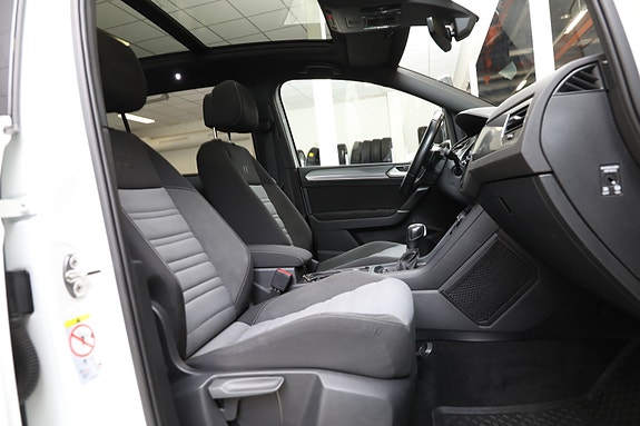 Volkswagen Touran 21 of 30