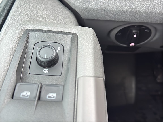 Volkswagen Crafter 15 of 28