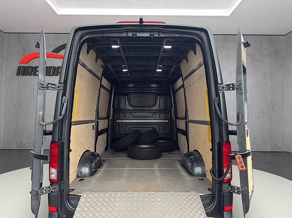 Volkswagen Crafter 7 of 28