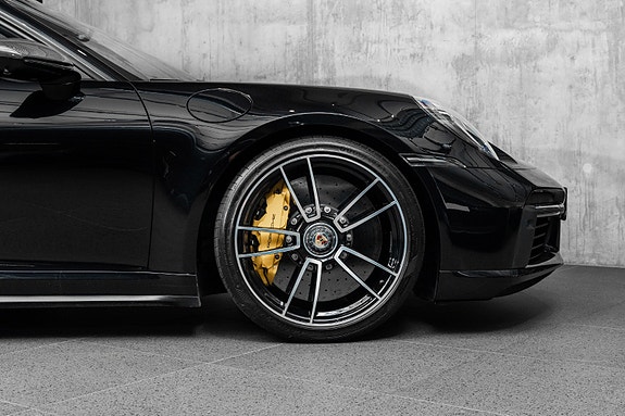Porsche 911 19 of 30
