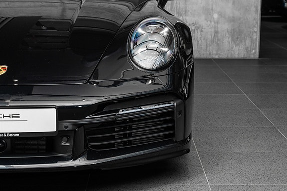 Porsche 911 2 of 30