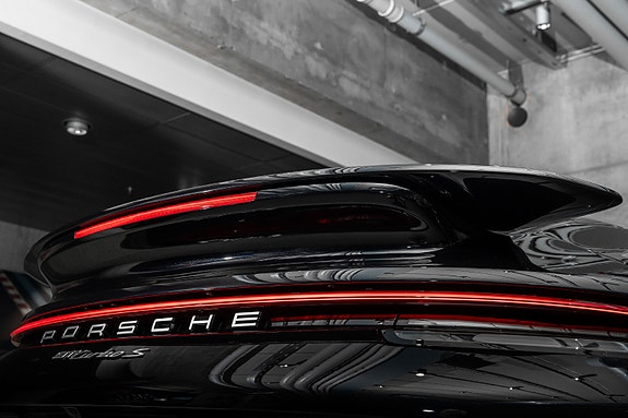 Porsche 911 16 of 30