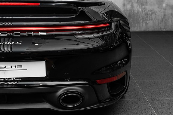 Porsche 911 17 of 30