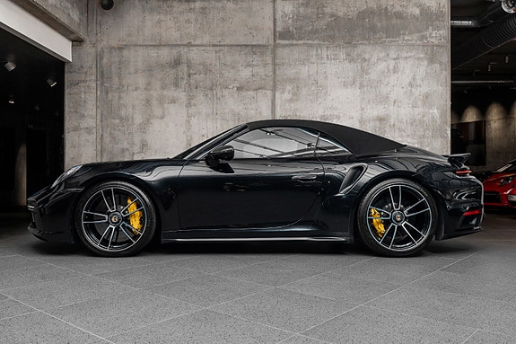 Porsche 911 5 of 30