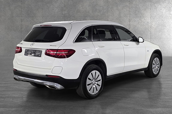 Mercedes-Benz GLC350 e 10 of 30