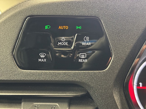 Volkswagen Caddy Maxi 16 of 24