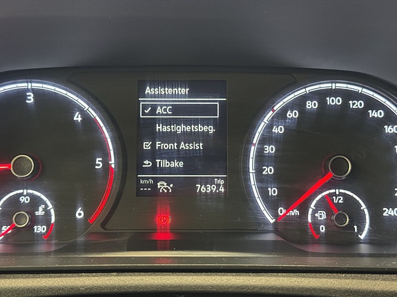 Volkswagen Caddy Maxi 13 of 22