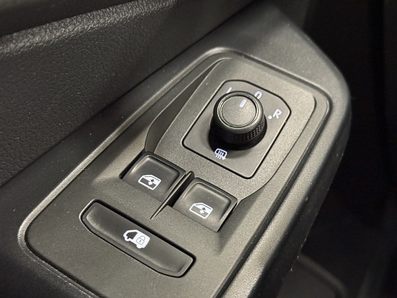 Volkswagen Caddy Maxi 17 of 22
