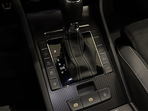 Skoda Superb 24 of 29