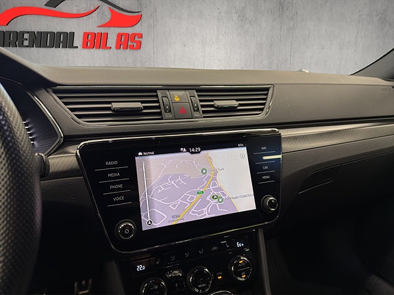 Skoda Superb 14 of 29