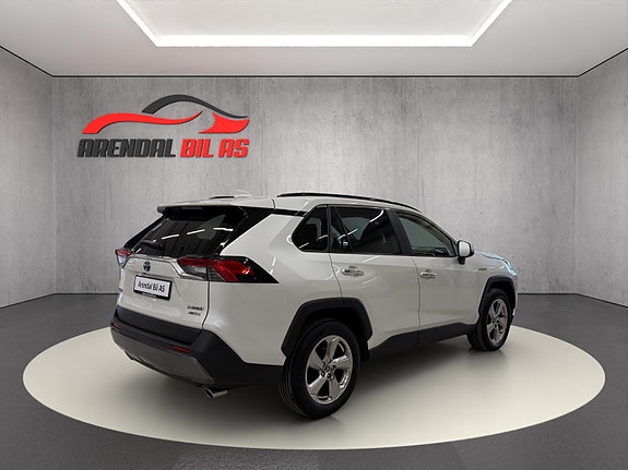 Toyota RAV4 7 of 22