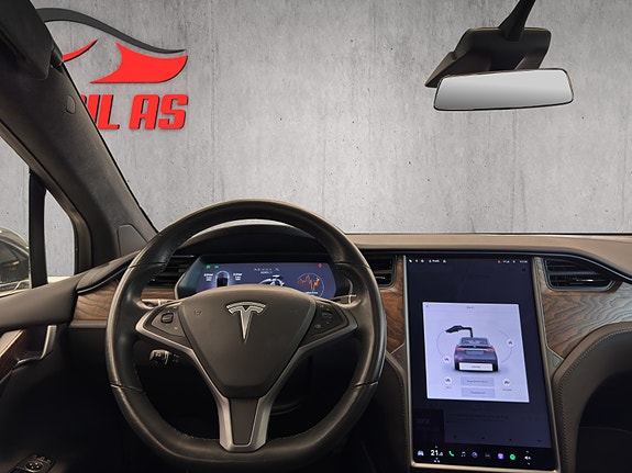 Tesla Model X 12 of 23