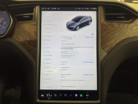 Tesla Model X 14 of 23