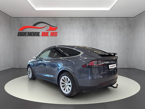 Tesla Model X 8 of 23