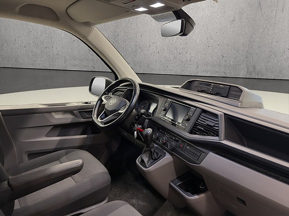Volkswagen Transporter 10 of 24
