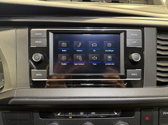Volkswagen Transporter 13 of 24