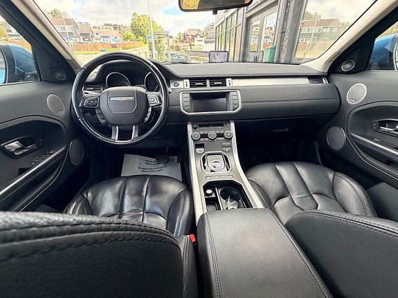 Land Rover Range Rover Evoque 9 of 24