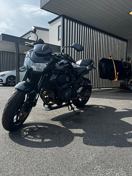 Kawasaki Z 750 4 of 10