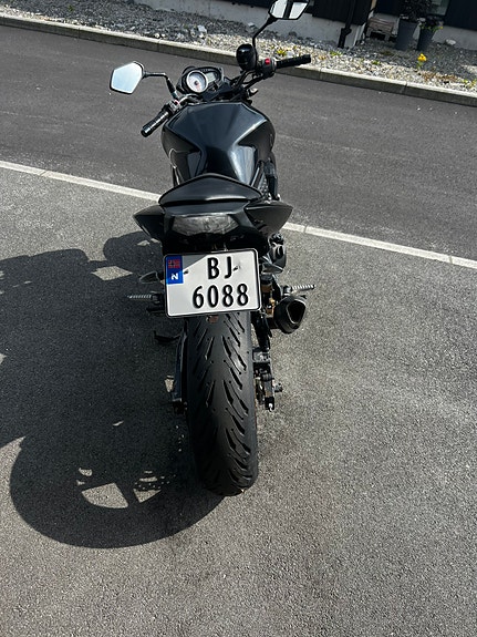 Kawasaki Z 750 2 of 10