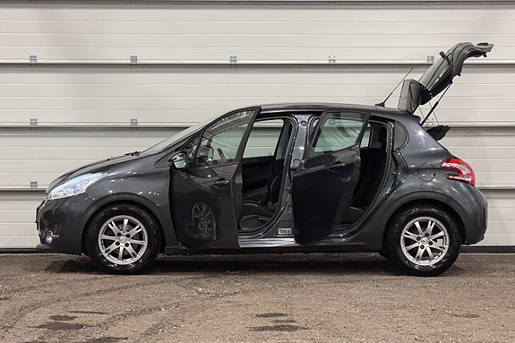 Peugeot 208 6 of 23