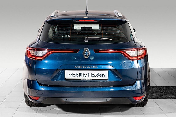 Renault Megane IV 4 of 26