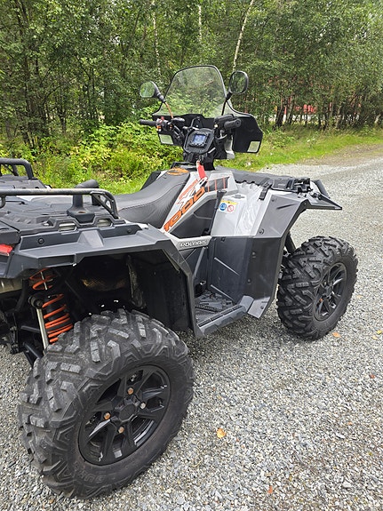 Polaris Sportsman Touring XP 1000 EPS 6 of 16