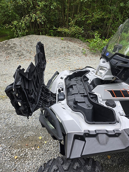 Polaris Sportsman Touring XP 1000 EPS 13 of 16