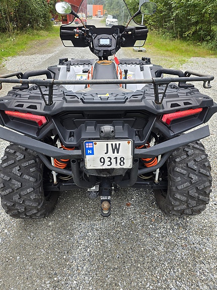Polaris Sportsman Touring XP 1000 EPS 9 of 16