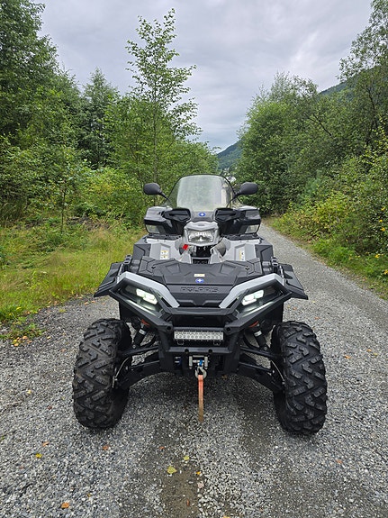 Polaris Sportsman Touring XP 1000 EPS 2 of 16
