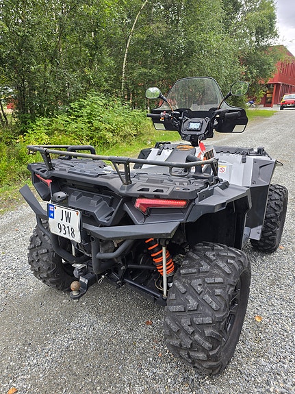Polaris Sportsman Touring XP 1000 EPS 7 of 16
