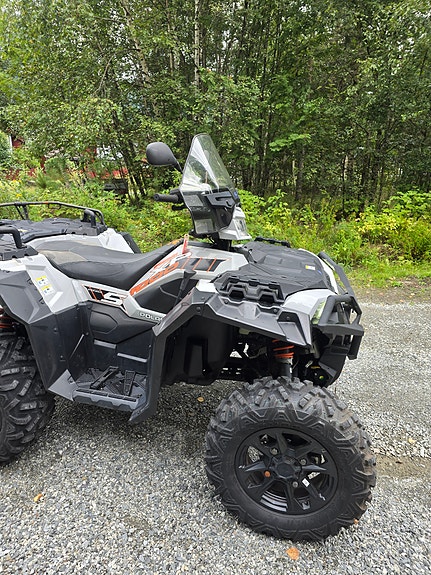 Polaris Sportsman Touring XP 1000 EPS 5 of 16