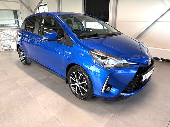Toyota Yaris 8 of 18