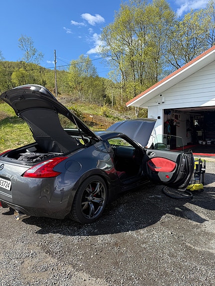 Nissan 370 Z 6 of 19