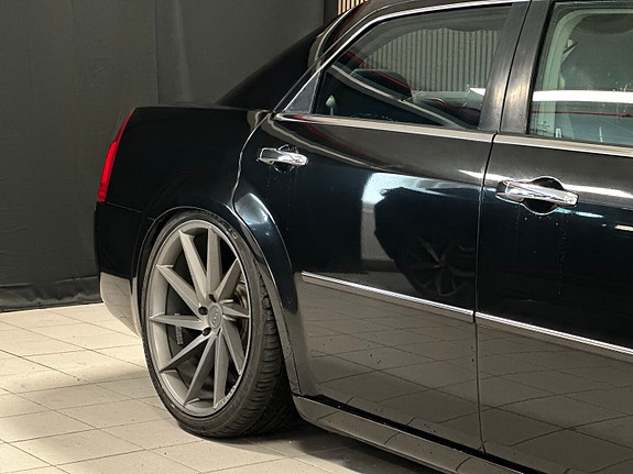 Chrysler 300C 9 of 26
