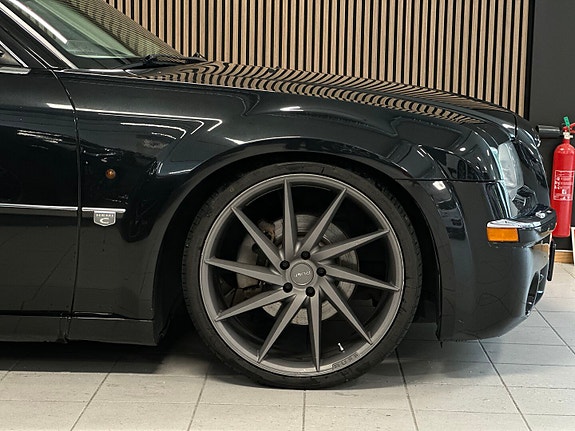 Chrysler 300C 26 of 26