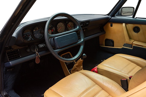 Porsche 911 9 of 30