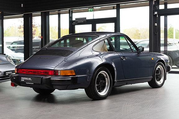 Porsche 911 5 of 30