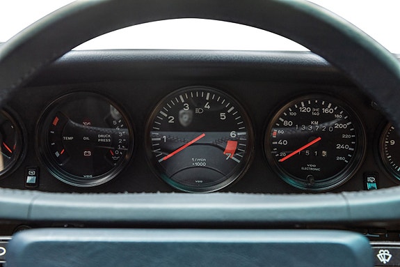 Porsche 911 13 of 30