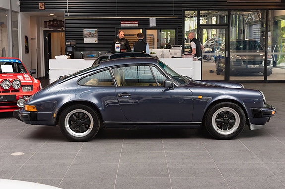 Porsche 911 6 of 30
