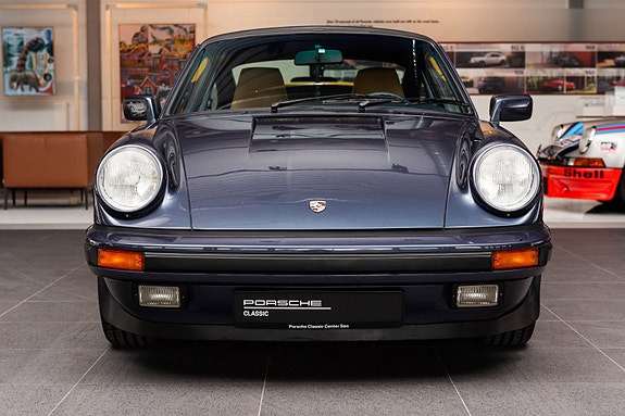 Porsche 911 7 of 30