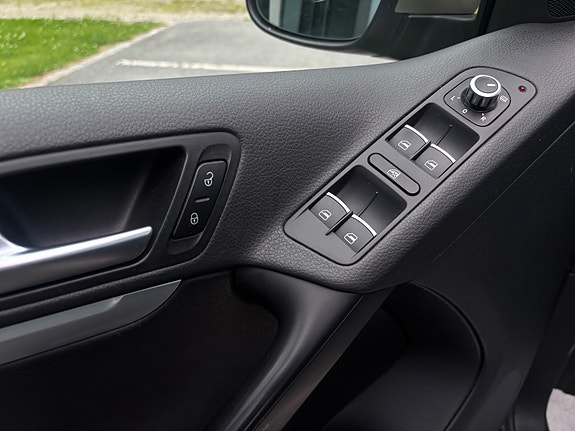 Volkswagen Tiguan 28 of 30
