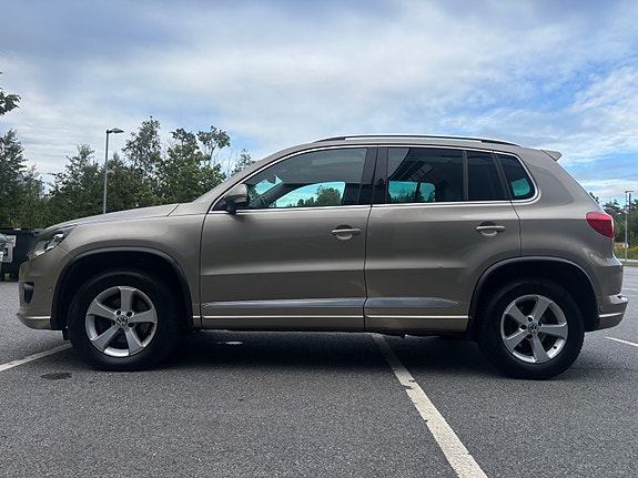 Volkswagen Tiguan 5 of 30