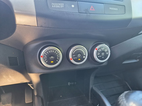Mitsubishi Outlander 16 of 21