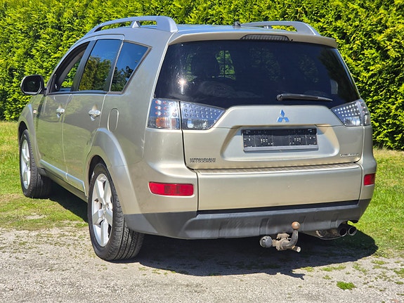 Mitsubishi Outlander 9 of 21