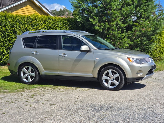 Mitsubishi Outlander 3 of 21
