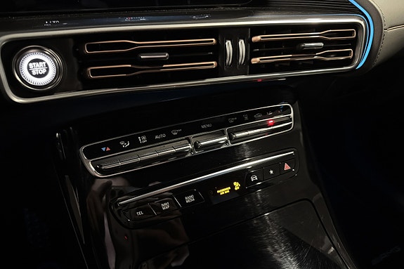 Mercedes-Benz EQC400 23 of 27