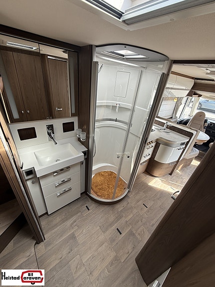Hymer B-ML I 890 2021 – Mercedes 170 HK | Automat | ALDE | Arctic | ACC | AC | Solcelle 12 of 22
