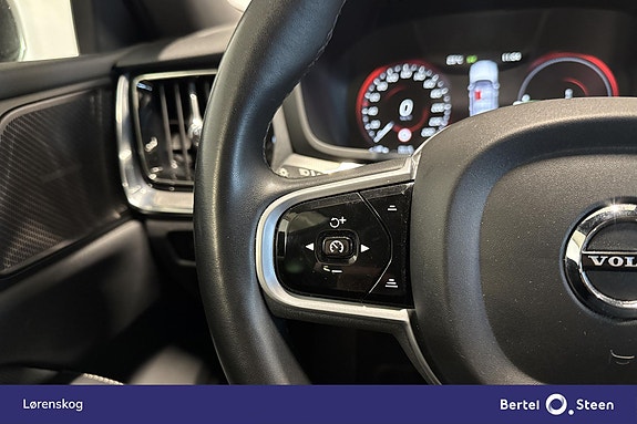 Volvo V60 18 of 28
